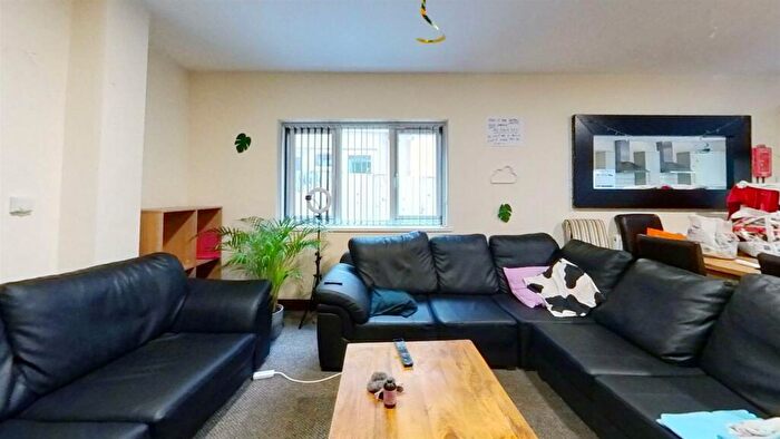 8 Bedroom House To Rent In Bournbrook Road, Birmingham, B29