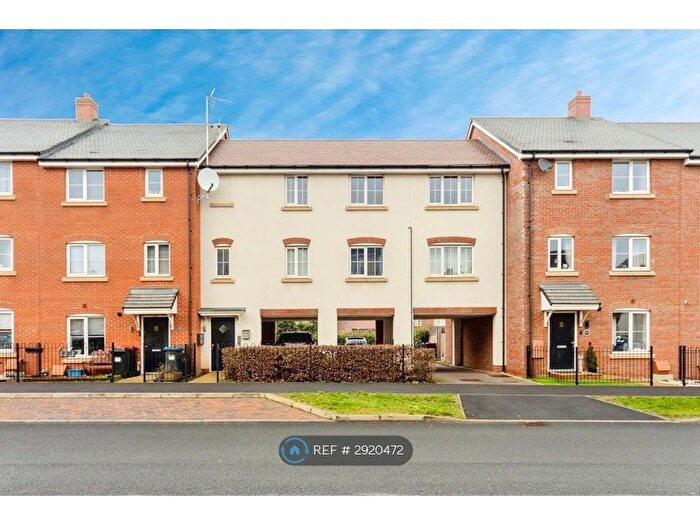 2 Bedroom Flat To Rent In Galapagos Grove, Milton Keynes, MK3