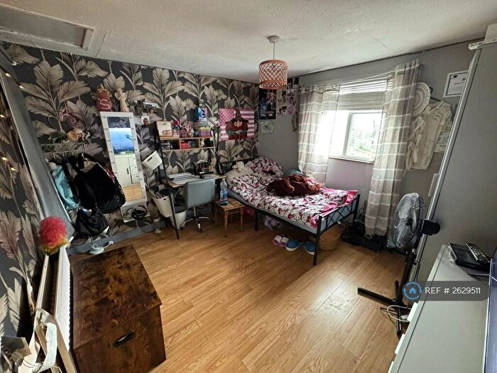 2 Bedroom Terraced House To Rent In Bath Street, Southampton, SO14