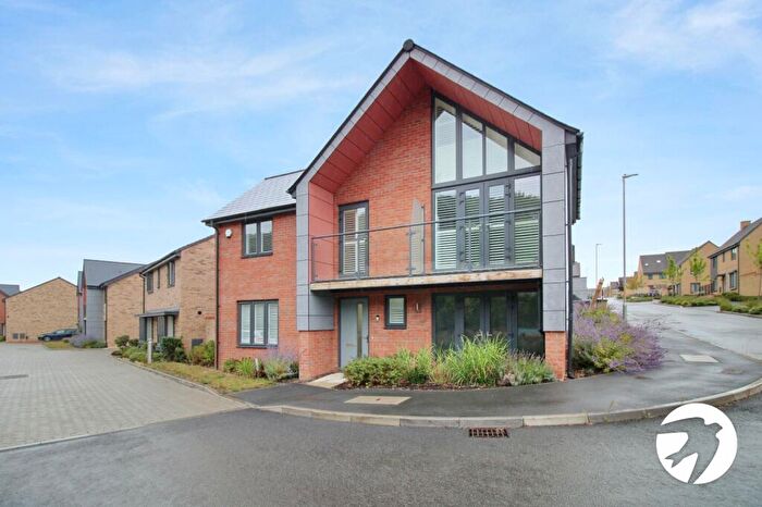 5 Bedroom Detached House To Rent In Thomas Drive, Castle Hill, Ebbsfleet Valley, Swanscombe, DA10