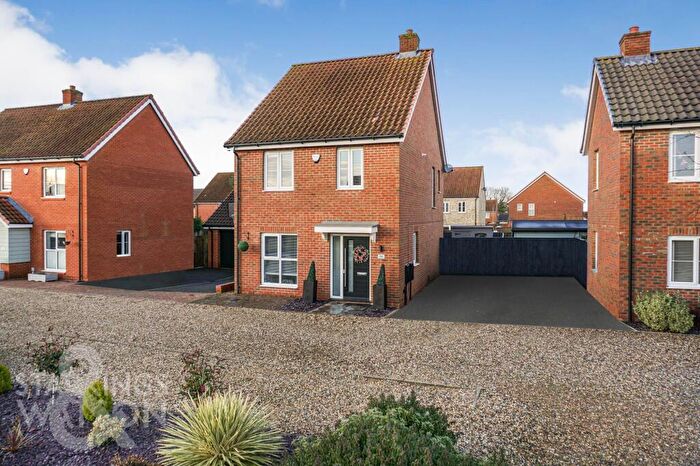 3 Bedroom Detached House For Sale In Great Melton Road, Hethersett, Norwich, NR9