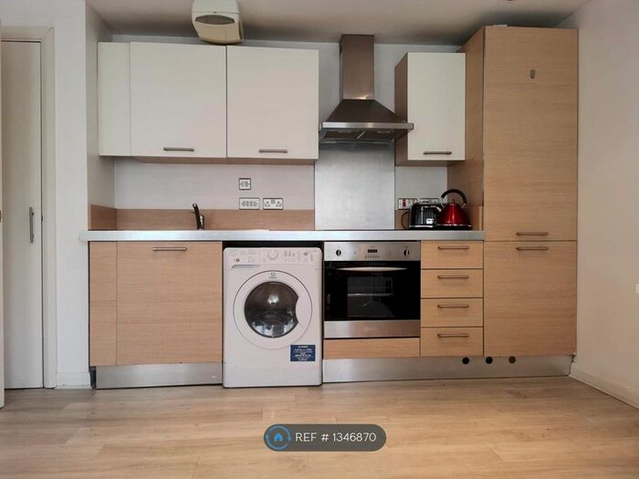 2 Bedroom Flat To Rent In Base, Sheffield, S1
