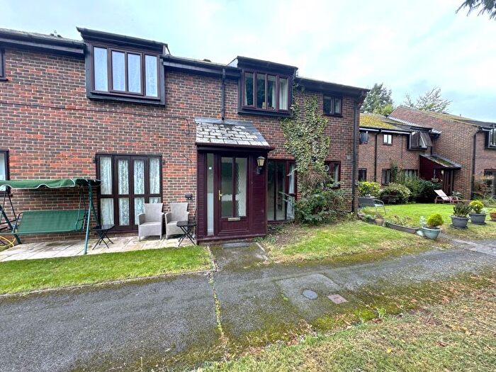 1 Bedroom Maisonette To Rent In Chiltlee Manor Estate, Liphook, GU30