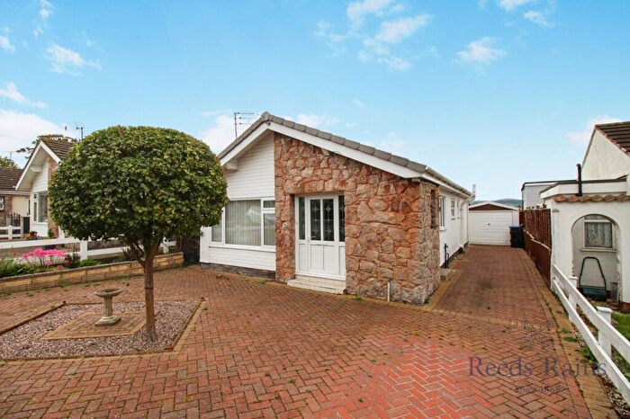 3 Bedroom Bungalow For Sale In Kerfoot Avenue, Rhuddlan, Denbighshire, LL18