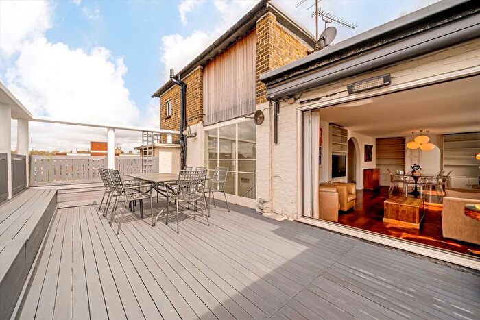 2 Bedroom Flat For Sale In Belgrave Road, Pimlico, SW1V