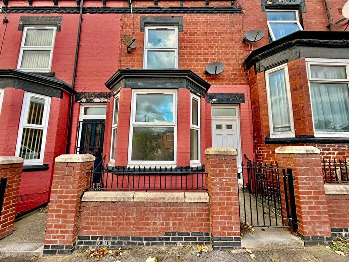 4 Bedroom Terraced House To Rent In Cross Green Crescent, East End Park, Leeds, LS9