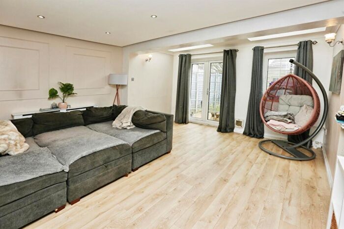 3 Bedroom Terraced House For Sale In Hanbidge Crescent, Gosport, PO13
