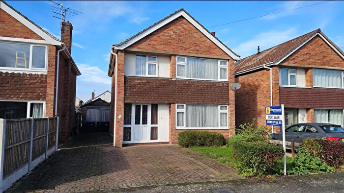 3 Bedroom Detached House For Sale In Douglas Road, Bingham, NG13