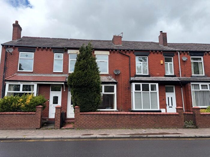 3 Bedroom Terraced House To Rent In Thicketford Road, BL2