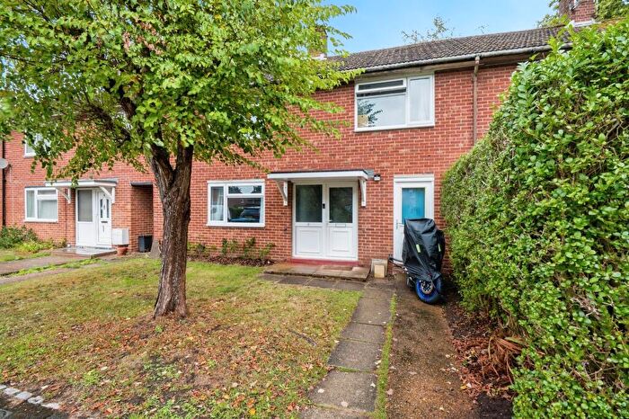 4 Bedroom Terraced House For Sale In Preshaw Close, Southampton, SO16