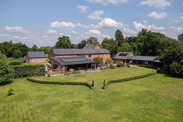 5 Bedroom Barn Conversion For Sale In Burland Green, Burland, Nantwich, CW5