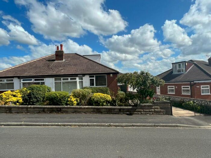 2 Bedroom Bungalow To Rent In Field End Crescent, Leeds, LS15