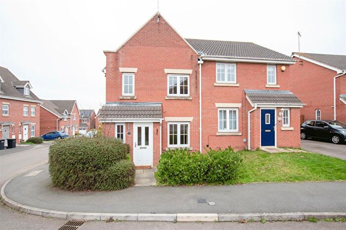 3 Bedroom Semi-Detached House To Rent In Wilkie Road, Wellingborough, NN8