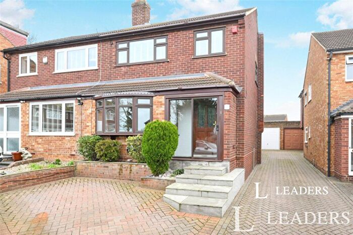 4 Bedroom Semi Detached House To Rent In Stonyshotts, Waltham Abbey, Essex, EN9