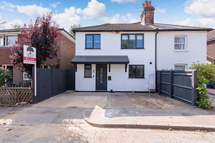 3 Bedroom Semi-Detached House For Sale In Firs Lane, Maidenhead, SL6