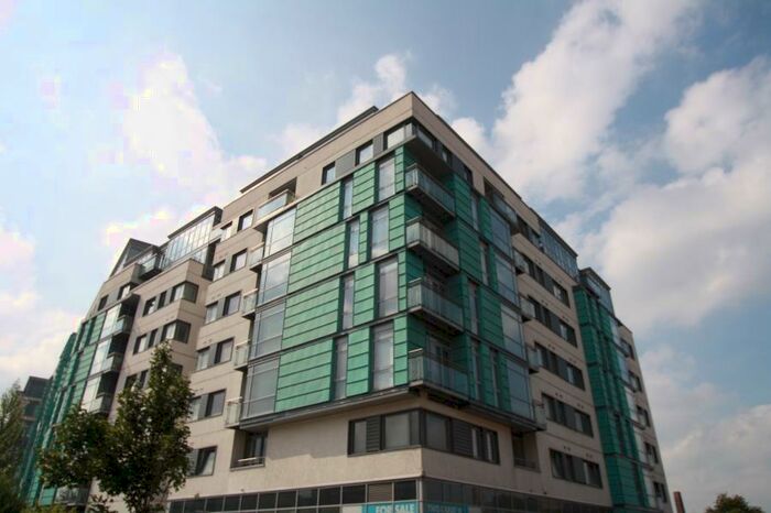 Garage / Parking To Rent In Parking Bay, Manor Mills, Leeds City Centre, LS11