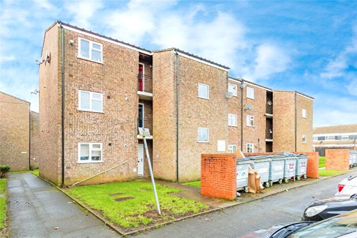1 Bedroom Apartment To Rent In Hunters Close, Northampton, Northamptonshire, NN2