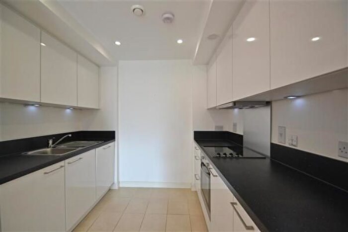 2 Bedroom Flat To Rent In Portland House, Putney, SW15