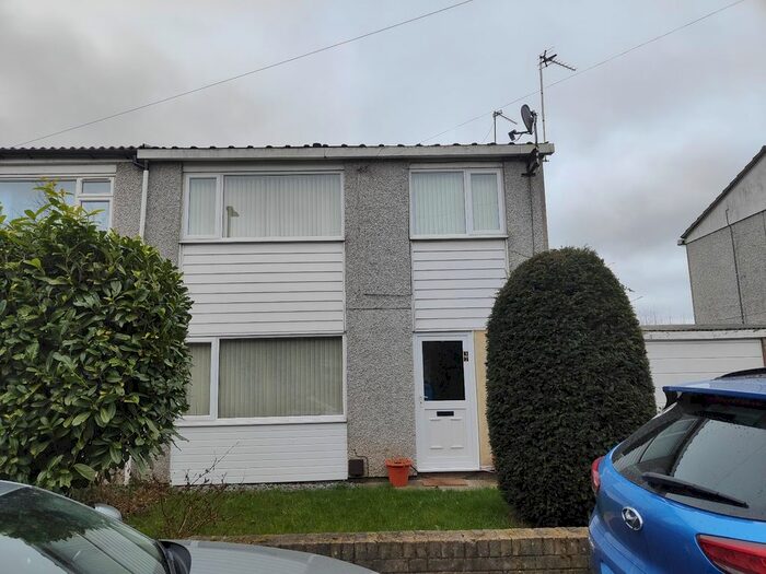 3 Bedroom Detached House To Rent In Queens Square, Pontefract, West Yorkshire, Uk, WF8