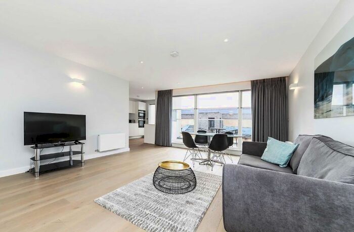 2 Bedroom Flat To Rent In Southern Row, London, W10