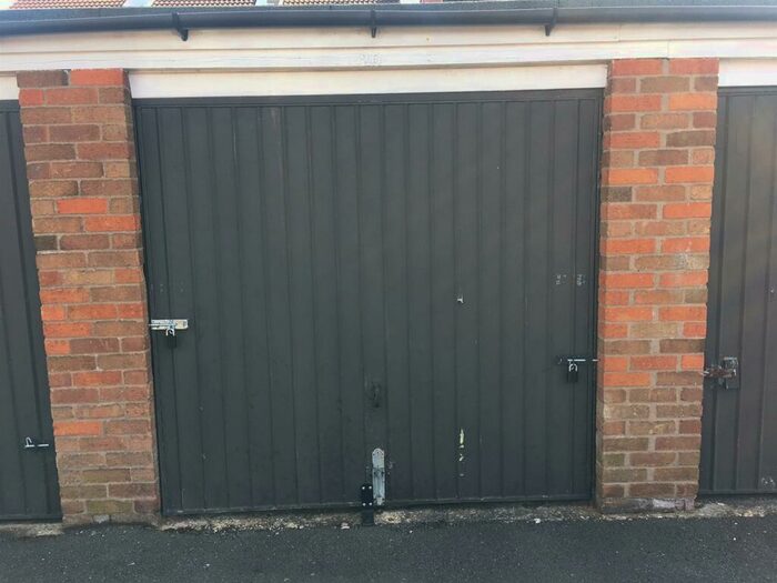 Garage / Parking To Rent In Garage, Woodway Lane, Walsgrave, Coventry, CV2