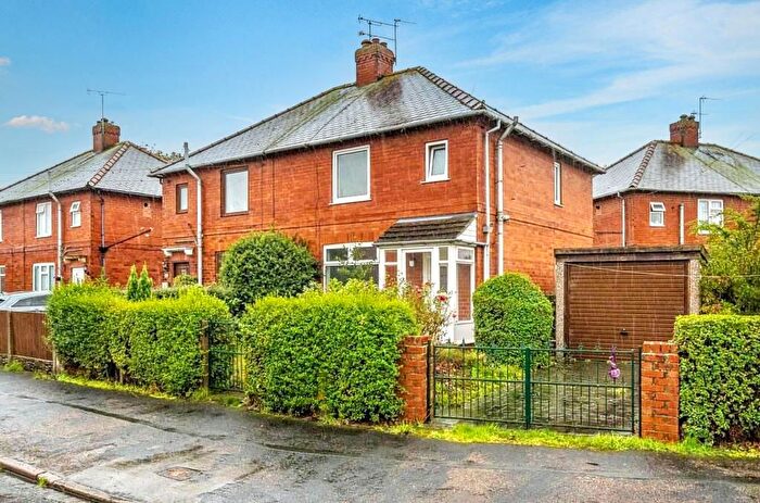 3 Bedroom Semi Detached House For Sale In Haig Street, Selby, YO8