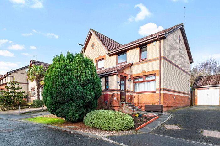 3 Bedroom Semi Detached House For Sale In Laing Gardens, Broxburn, EH52