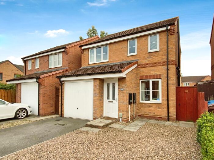 3 Bedroom Detached House For Sale In Hyde Park Road, Kingswood, Hull, HU7