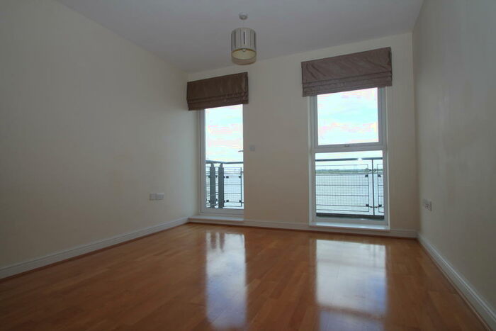 2 Bedroom Flat To Rent In Portland Place, Ingress Park, Greenhithe, DA9