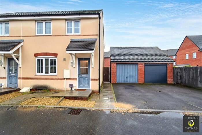 3 Bedroom Semi Detached House To Rent In Oswalds Close, Longford, Gloucester, GL2