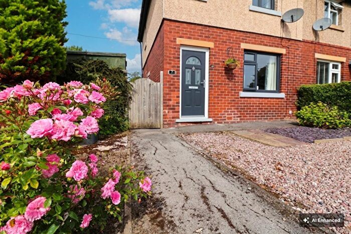 2 Bedroom Semi Detached House For Sale In Beech Avenue, Simmondley, SK13