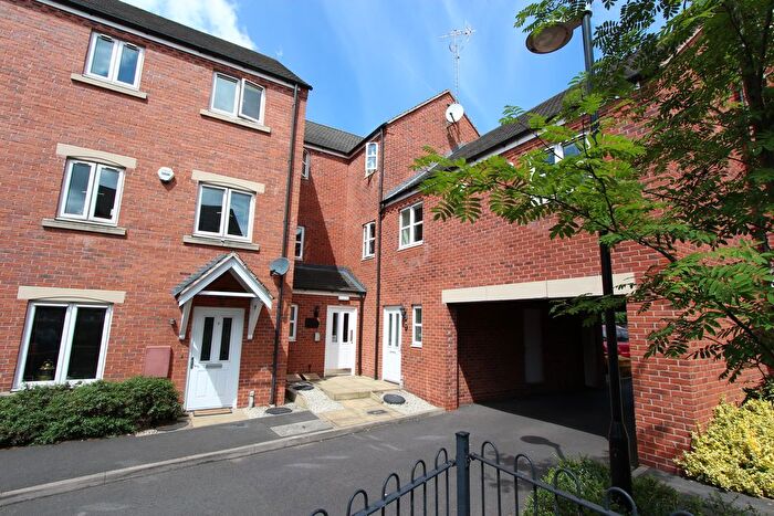2 Bedroom Flat For Sale In Clarkes Court, Banbury, OX16