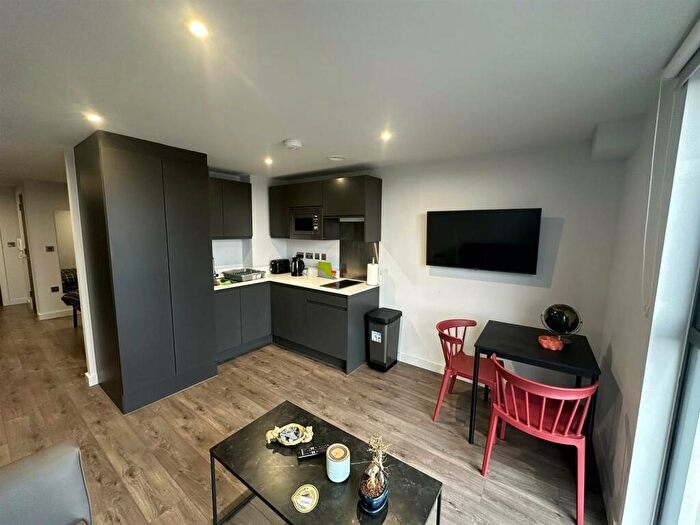 Apartment To Rent In Element The Quarter, Low Hill, Liverpool, L6