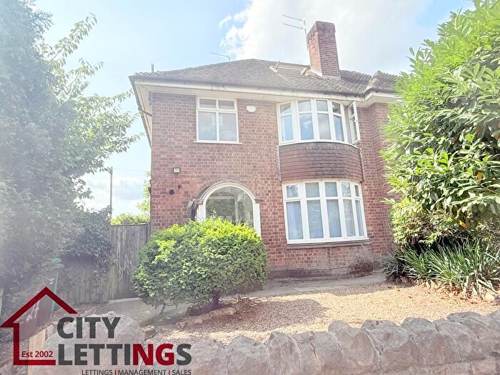 5 Bedroom Semi Detached House To Rent In Waverley Street, Nottingham, NG7
