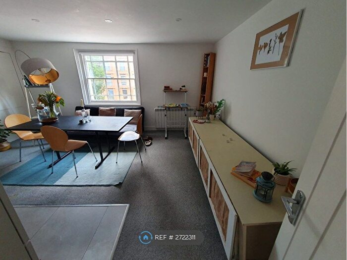 2 Bedroom Maisonette To Rent In London Road, Brighton, BN1