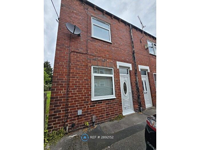 2 Bedroom End Terrace House To Rent In Swiss St, Castleford, WF10