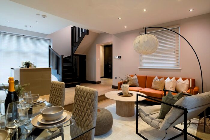 2 Bedroom Town House To Rent In Heath Road, Twickenham, TW1