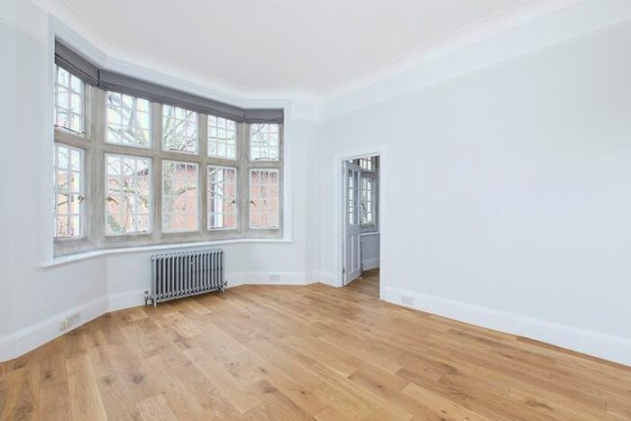 2 Bedroom Flat To Rent In Hornton Street, London, W8