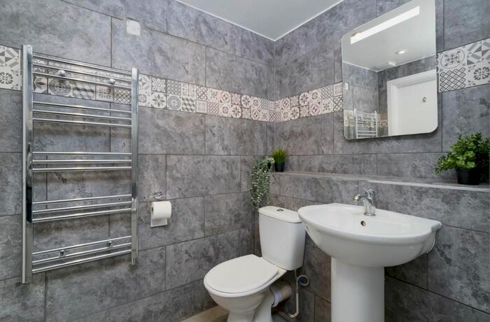 2 Bedroom Flat To Rent In Zone London, London, SE1