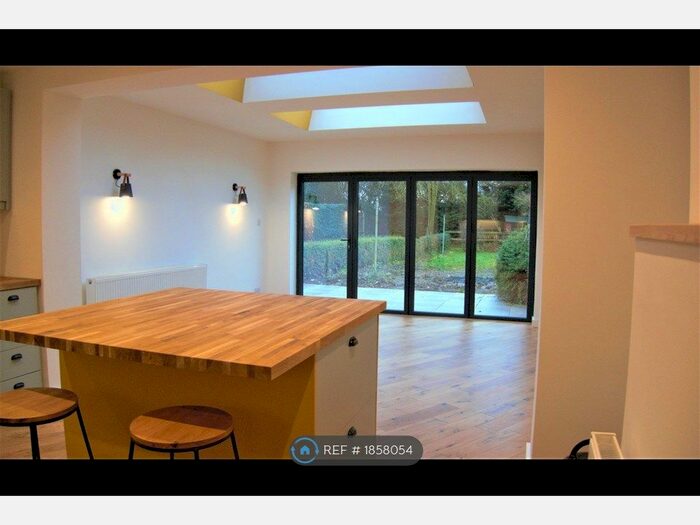 2 Bedroom Semi-Detached House To Rent In Mill Lane, Oxted, RH8