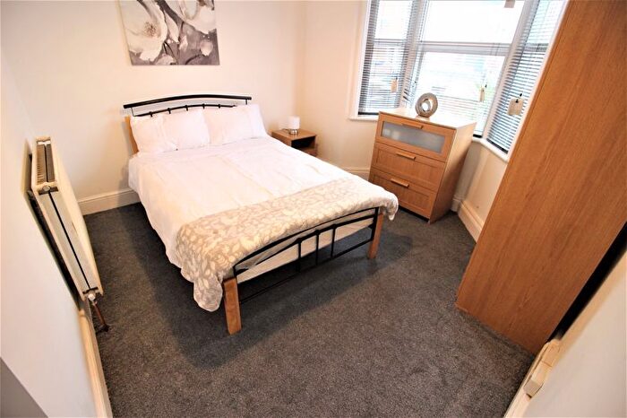 5 Bedroom Property To Rent In Jennings Street, Swindon, SN2