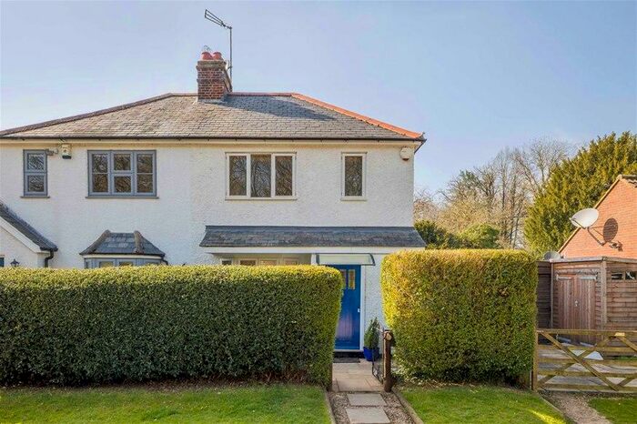 2 Bedroom Semi-Detached House For Sale In Nomansland, Wheathampstead, St Albans, AL4