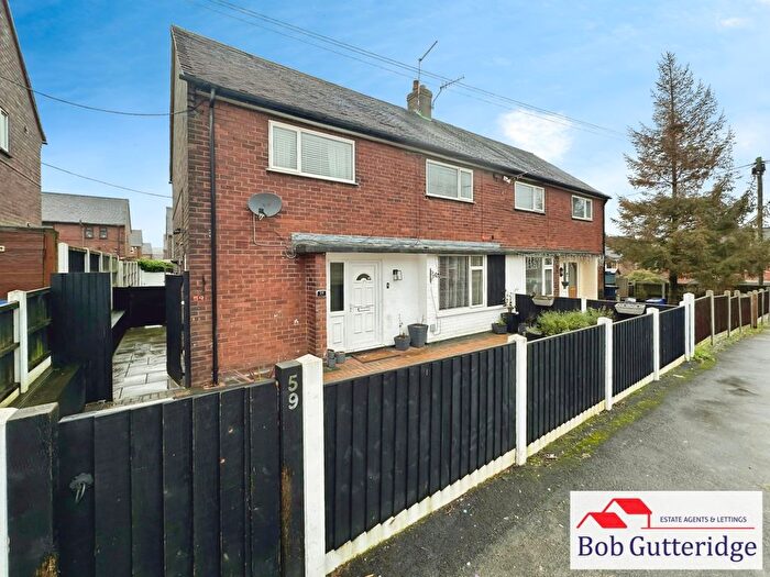 4 Bedroom Semi Detached House To Rent In Cotswold Avenue, Knutton, Newcastle, ST5