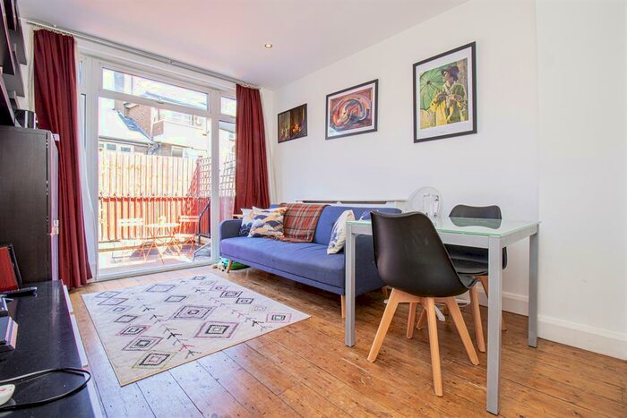1 Bedroom Apartment To Rent In Haberdasher Street, Shoreditch, N1