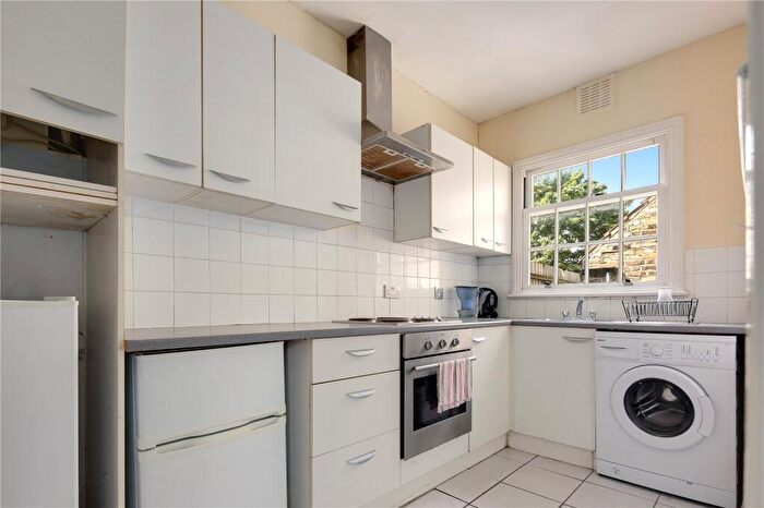 2 Bedroom Flat To Rent In Deptford High Street, London, SE8