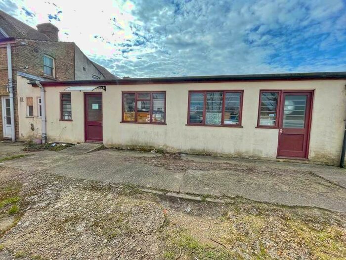 Office Commercial To Rent In Station Road, Gillingham, ME8