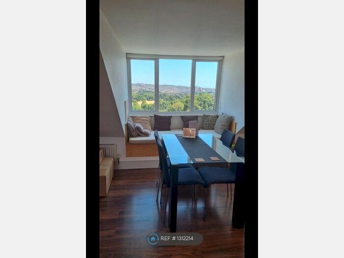 1 Bedroom Flat To Rent In Tivoli Crescent, Brighton, BN1