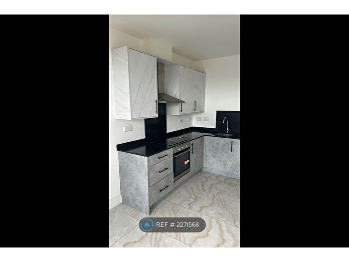 1 Bedroom Flat To Rent In Wiltshire Court, Swindon, SN1