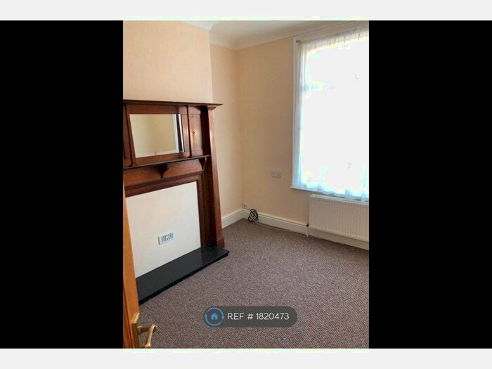 2 Bedroom Terraced House To Rent In Peel Street, Lincoln, LN5