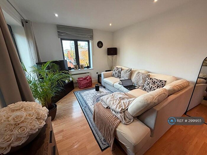 2 Bedroom Flat To Rent In Manor Road, Birmingham, B16